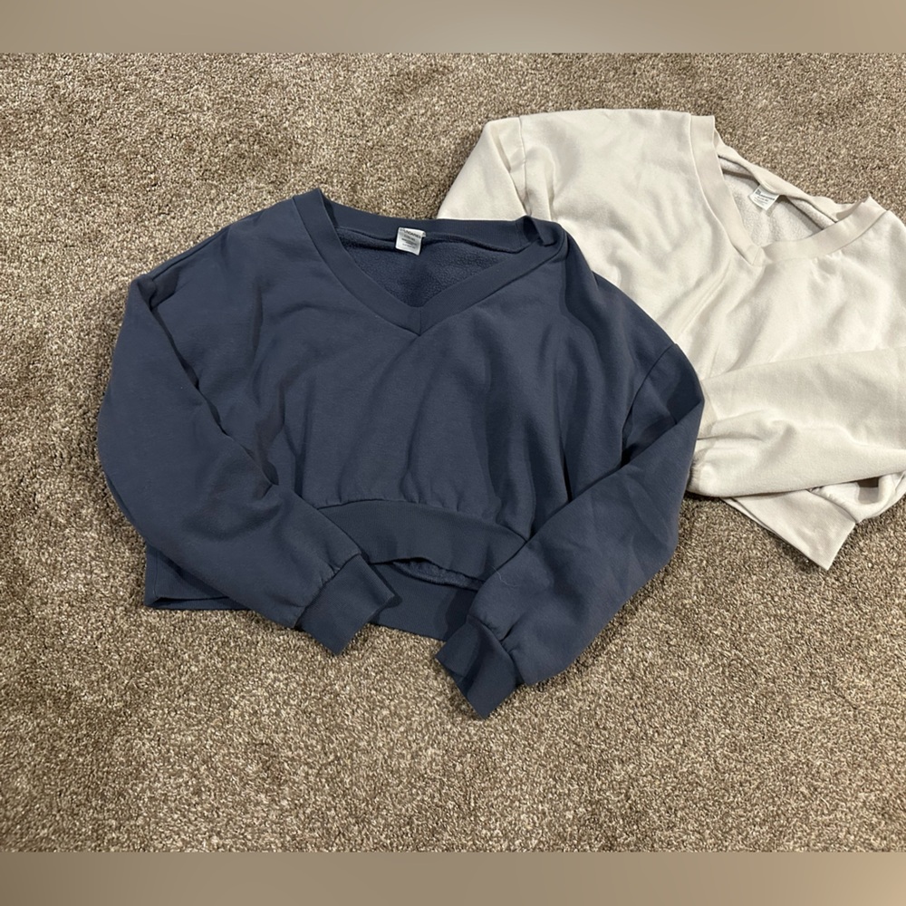 Navy and Cream cropped Sweatshirts